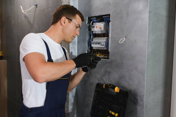 Best Electrical Contractors for Businesses  in Longmont, CO